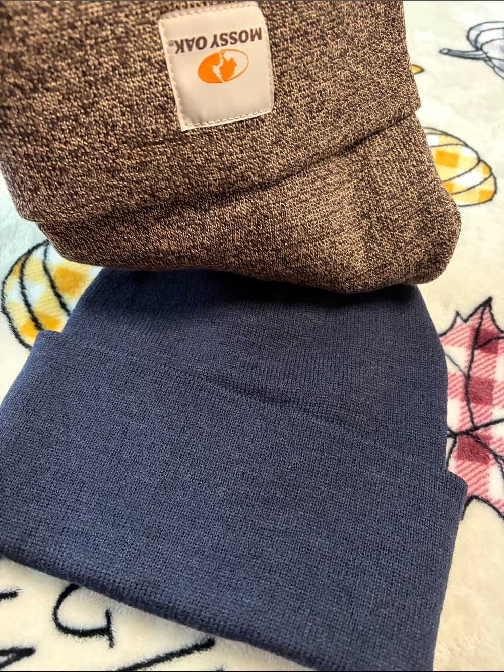 Mossy Oak (2) Knit Cuffed Beanie with Logo Patch - Picture 3 of 3
